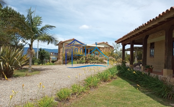 vista de los dos inmuebles