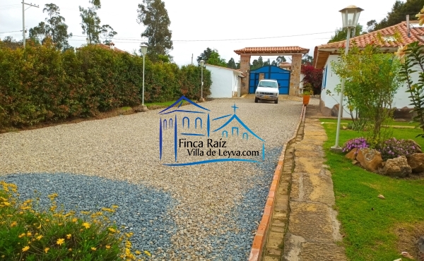 zona de parqueo