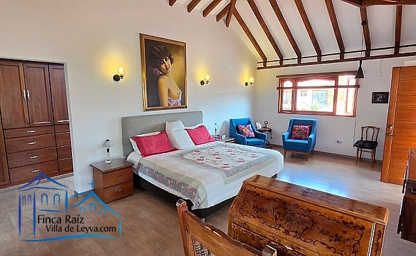 Casa de 280 m2 const, con lote de 570 Mts2, área urbana, barrio la Palma, Condominio, Villa de Leyva