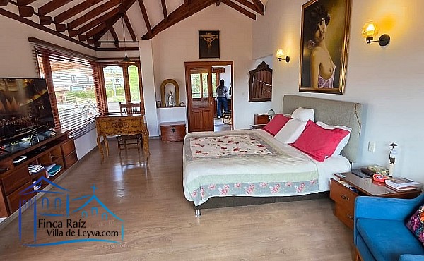 Casa de 280 m2 const, con lote de 570 Mts2, área urbana, barrio la Palma, Condominio, Villa de Leyva