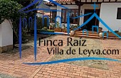 Entrada principal, zona parqueo adoquinada, Espectacular Casa en venta de 280 m2 const, con lote de 570 Mts2, Condominio, ubicado en el área urbana, barrio la Palma, Villa de Leyva