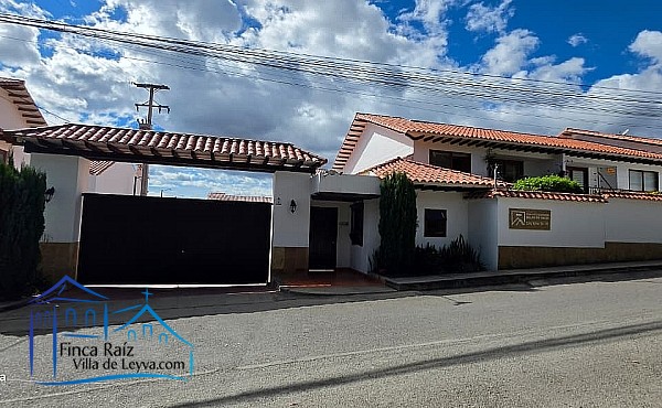 vista de entrada al conjunto, Casa en venta , barrio el Carmen, área urbana, Villa de Leyva