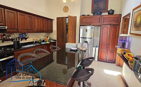 Casa de 190 m2 construcc. con lote de 650 m2, vereda el Espinal, Sáchica