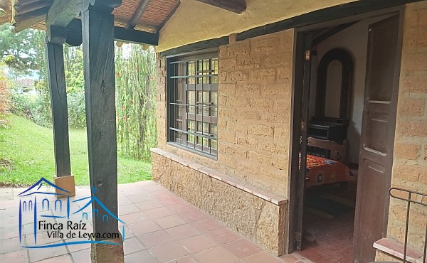 terraza, entrada a habitación 3 o habitación principal, Casa en venta de 120 M2 de construcción y 1.500 m2 de terreno, vereda el Roble, Villa de Leyva