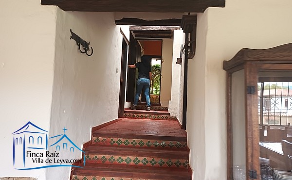 escaleras de la zona social hacia las habitaciones, casa en venta